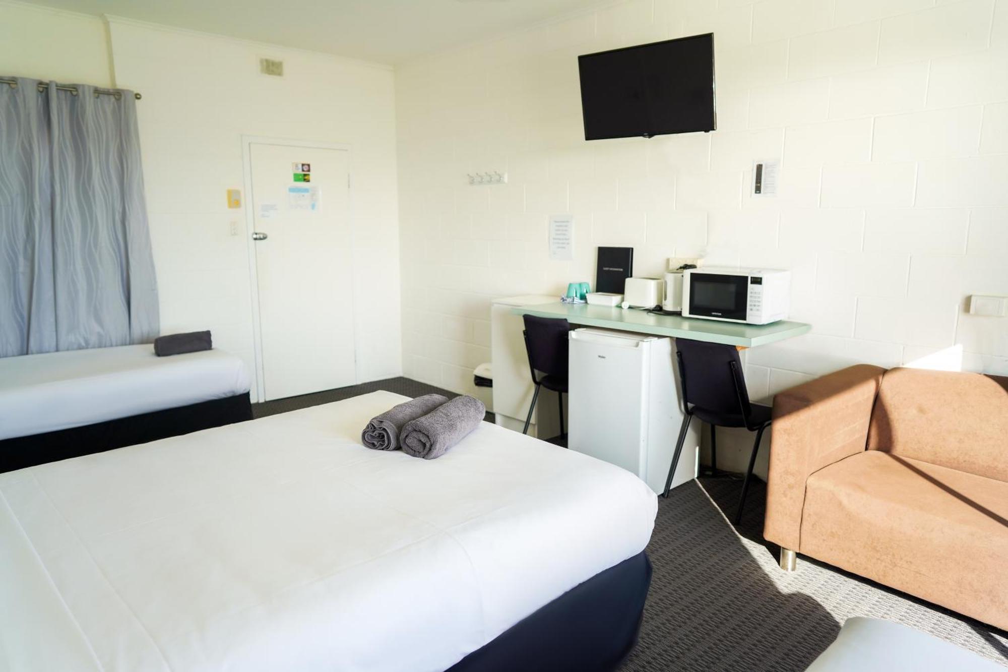 Meningie Waterfront Motel Extérieur photo