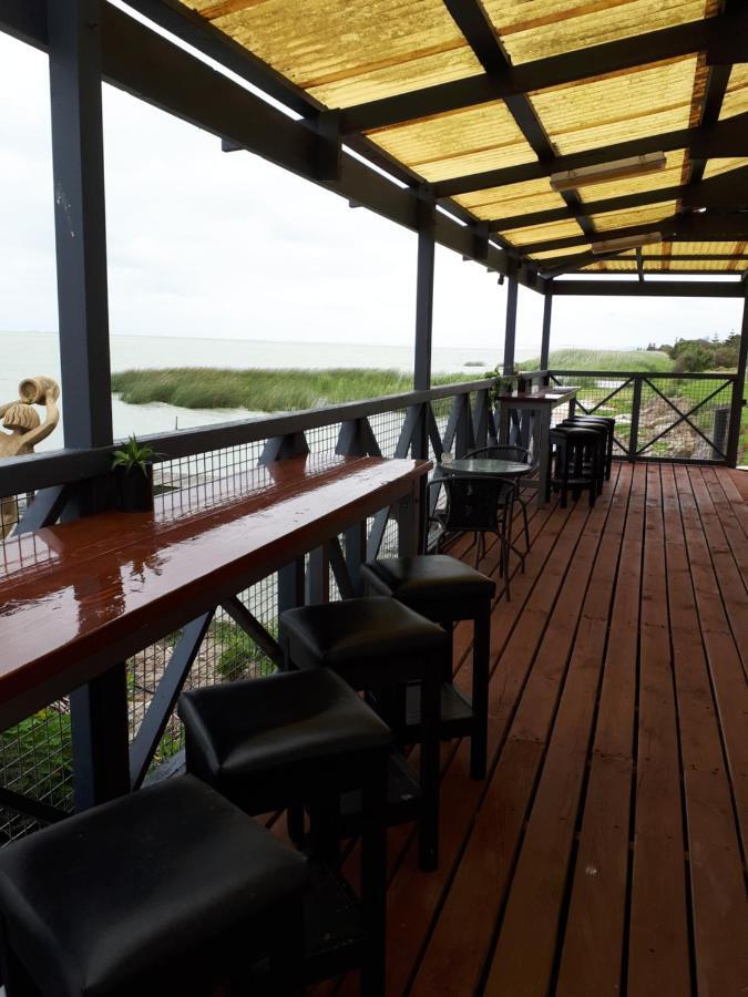 Meningie Waterfront Motel Extérieur photo
